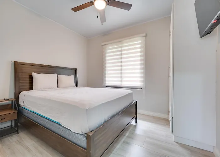 3 Mi To Playa Avellana! Modern Home W/ Pool Access